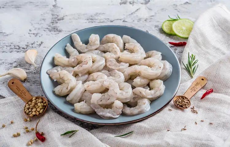 Prawns (Farm) (Medium) (Counting 40-50) | பண்ணை இறால் - product media