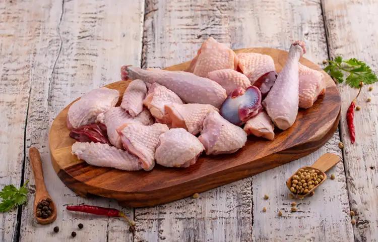 Naatu Chicken (with Skin) - product media